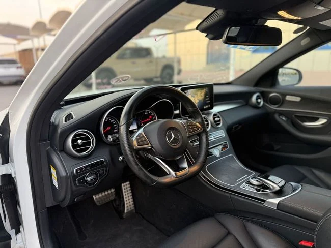 2015 Mercedes-Benz C200 4 Cylinders Petrol Engine White Black Sedan Mint Condition
