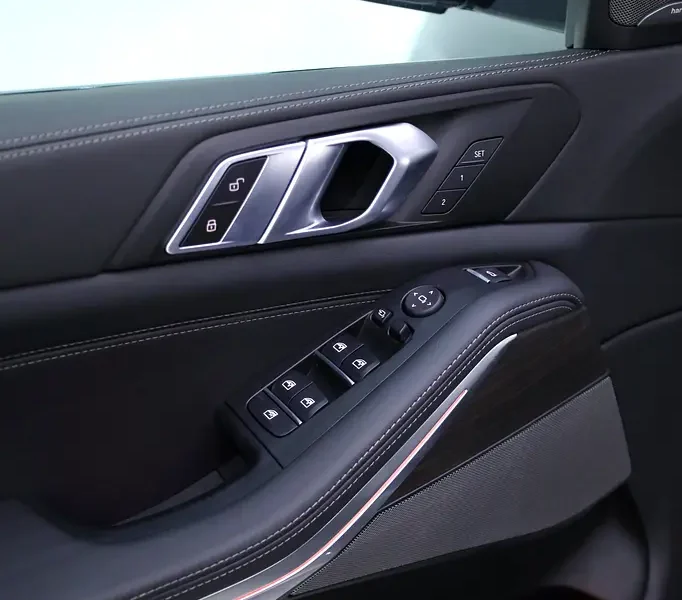 2026 BMW X5 Xdrive 40i BLACK EDITION 6 Cylinders Petrol Engine Black SUV FULLY LOADED