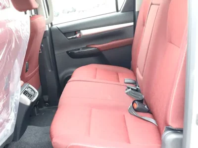 2026 Toyota Hilux SR5 2.7-liter Petrol 4 Cylinders Engine White Red Pickup Truck