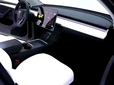 2024 Tesla Model Y Standard Electric Vehicle Blue White SUV 450 - 550 KM Range