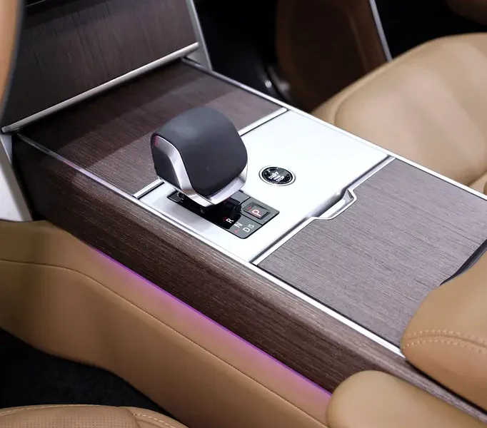 2025 Land Rover Range Rover HSE P530 8 Cylinders Petrol Engine White Tan SUV FULLY LOADED