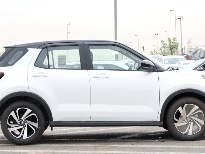 2025 Toyota Raize G 1.0 Litres 4 Cylinders Petrol Engine White Black SUV GCC Specs