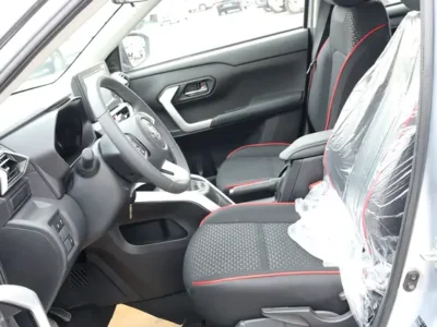 2025 Toyota Raize G 1.0 Litres 4 Cylinders Petrol Engine Silver Black SUV GCC Specs