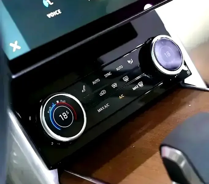 2023 Land Rover Range Rover HSE P530 8 Cylinder Petrol Engine Gold Beige SUV FULLY LOADED