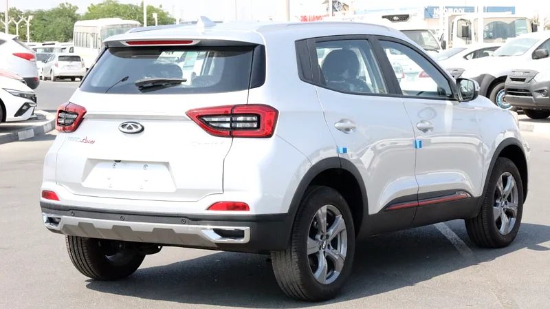 2025 Chery Tiggo 4 Other 3 Cylinders Petrol Engine Silver Black SUV GCC Specs