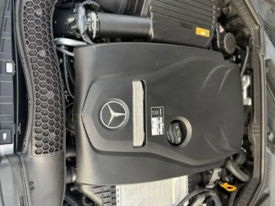2015 Mercedes-Benz C200 4 Cylinders Petrol Engine White Black Sedan Mint Condition