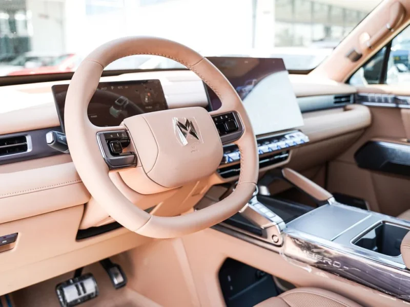 2026 Dongfeng M-Hero M817 1.5-liter turbocharged 4-cylinder Engine Green Brown SUV