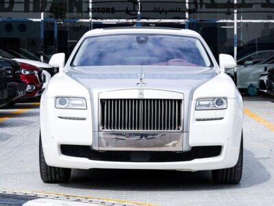 2014 Rolls-Royce Ghost 6.6-liter V12 twin-turbo Petrol Engine White Burgundy Sedan