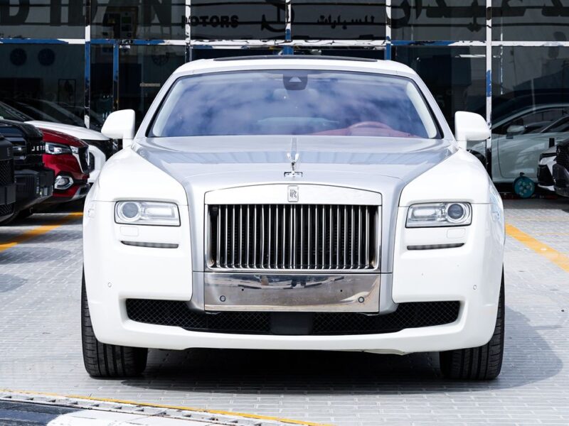 2014 Rolls-Royce Ghost 6.6-liter V12 twin-turbo Petrol Engine White Burgundy Sedan