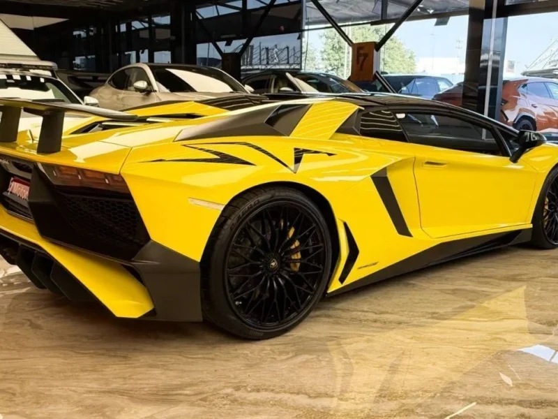 2016 Lamborghini Aventador 6.5 Litres V12 Petrol Engine Yellow Black Coupe