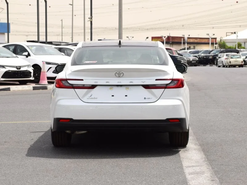 2026 Toyota Camry 2.5 Litres 4 Cylinders Hybrid Engine White Brown Sedan GCC Specs