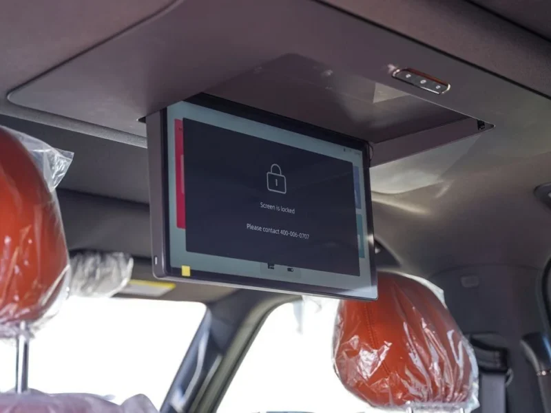 2026 ROX 01 1.5-liter Turbocharged 4-cylinder Petrol Engine Black Orange SUV