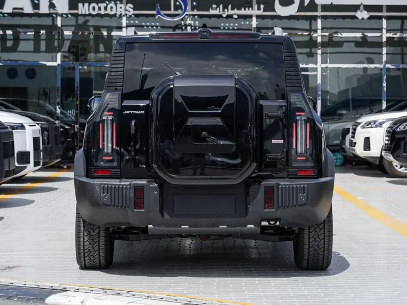 2024 Jetour T2 2.0-litre Turbocharged 4-cylinder Petrol Engine Black Brown SUV