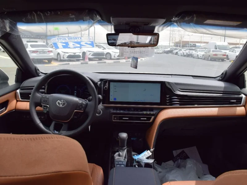 2026 Toyota Camry 2.5 Litres 4 Cylinders Hybrid Engine White Brown Sedan GCC Specs