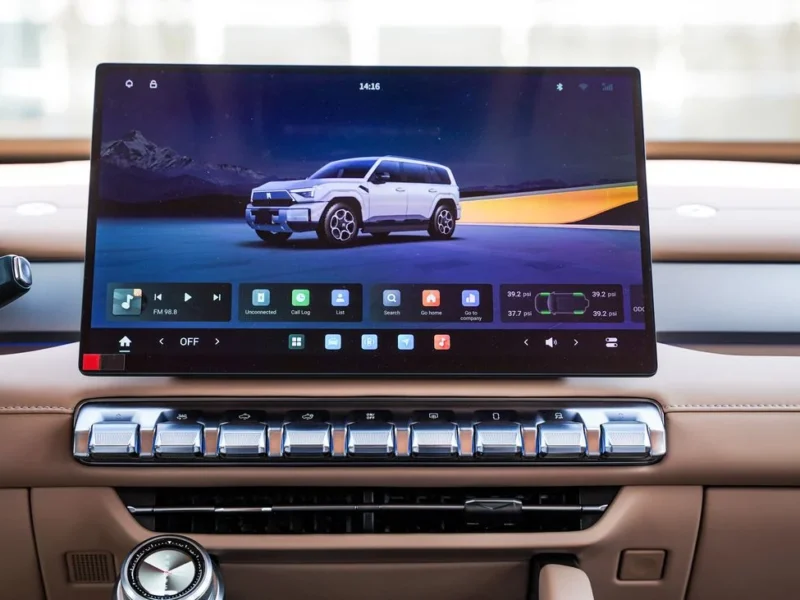 2026 Dongfeng M-Hero M817 1.5-liter turbocharged 4-cylinder Engine Green Brown SUV