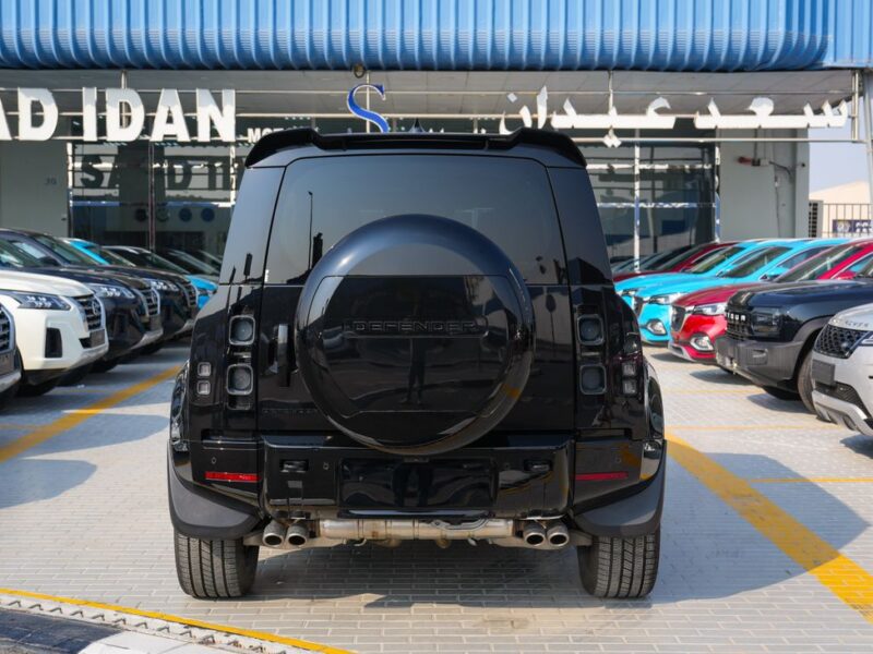 2025 Land Rover Defender 5.0 Litres Supercharged V8 Petrol Engine Black SUV