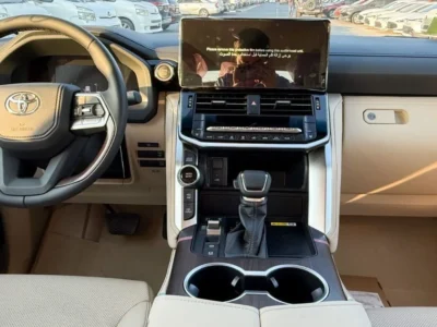 2026 Toyota Land Cruiser GXR 3.5L V6 Twin-Turbo Petrol Engine White Beige SUV GCC