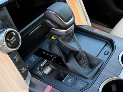 2026 Toyota Land Cruiser GXR 3.5L V6 Twin-Turbo Petrol Engine White Beige SUV GCC