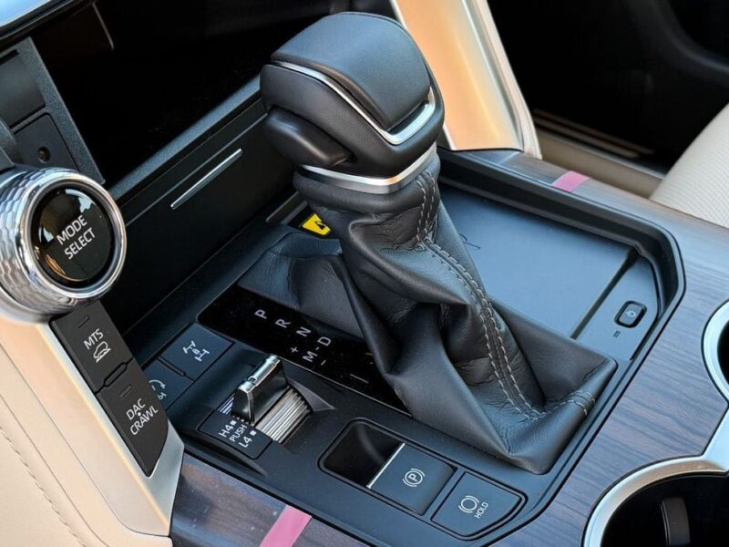 2026 Toyota Land Cruiser GXR 3.5L V6 Twin-Turbo Petrol Engine White Beige SUV GCC