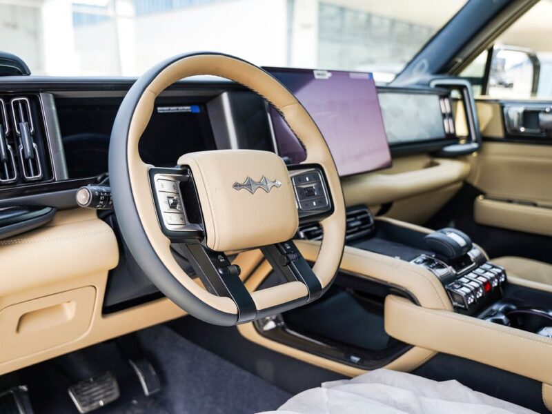 2025 BYD Leopard 5 1.5 Litres Turbo 4 Cylinders Hybrid Engine White Beige SUV