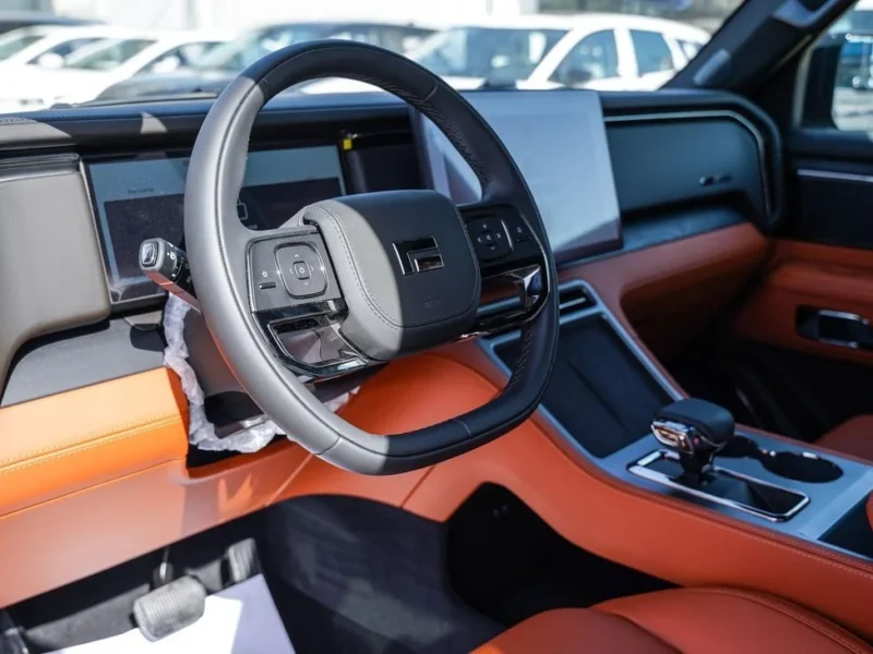 2026 ROX 01 1.5-liter Turbocharged 4-cylinder Petrol Engine Black Orange SUV