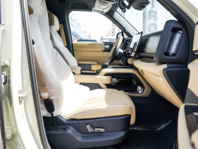 2025 BYD Leopard 5 1.5 Litres Turbo 4 Cylinders Hybrid Engine White Beige SUV