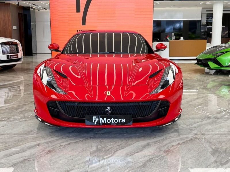 2021 Ferrari 812 GTS 6.5 L naturally aspirated V12 Engine Red Black Sports Car