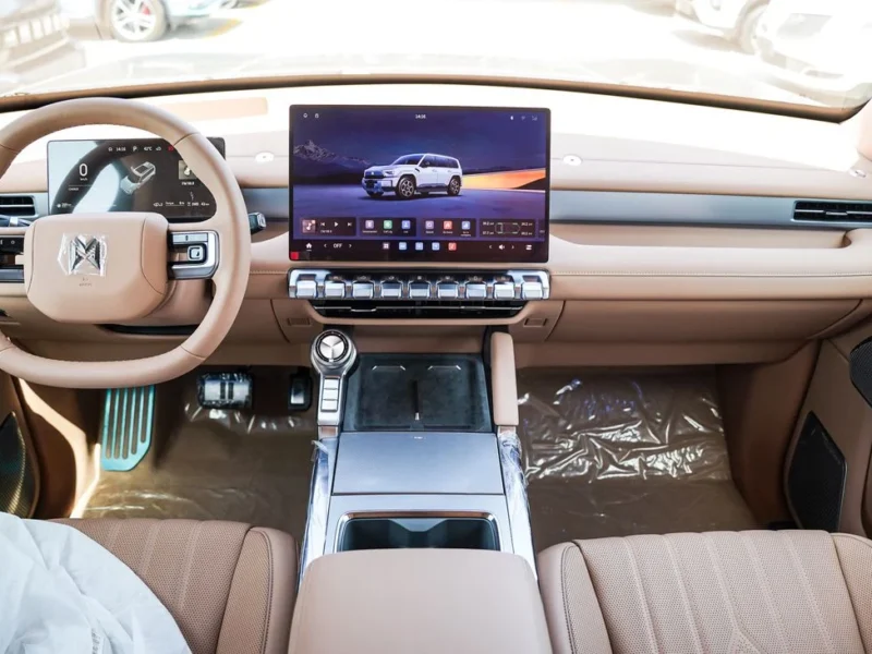 2026 Dongfeng M-Hero M817 1.5-liter turbocharged 4-cylinder Engine Green Brown SUV