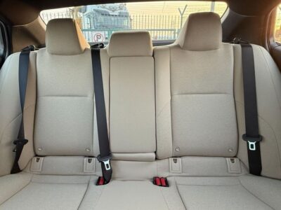 2025 Toyota Camry HEV LV Hybrid 2.5L 4 Cylinders Engine White Tan Sedan GCC