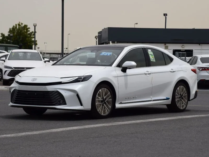 2026 Toyota Camry 2.5 Litres 4 Cylinders Hybrid Engine White Brown Sedan GCC Specs