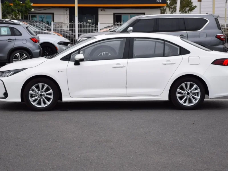 2025 Toyota Corolla Elite 1.8 Litres Hybrid 4 Cylinder Engine White Grey Sedan