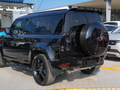 2025 Land Rover Defender 5.0 Litres Supercharged V8 Petrol Engine Black SUV
