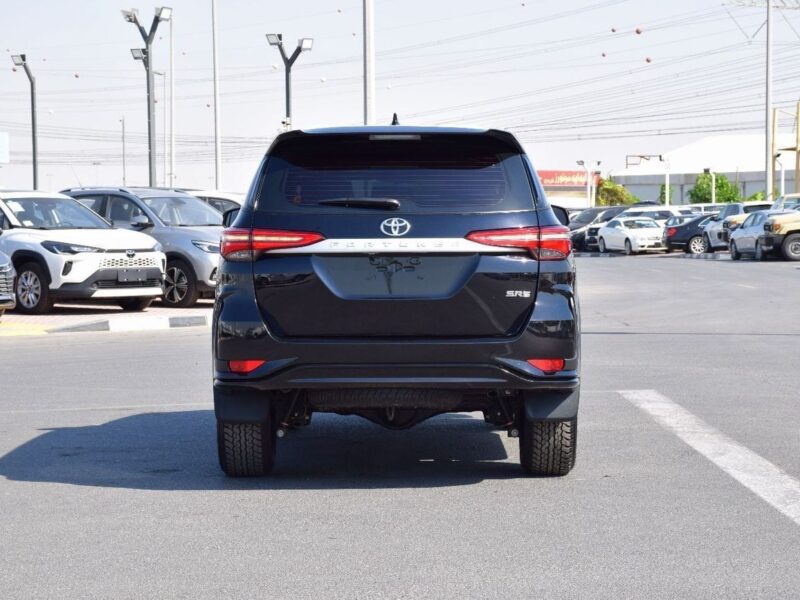 2026 Toyota Fortuner SR5 2.7 Litres 4 Cylinders Petrol Engine Black Beige SUV GCC