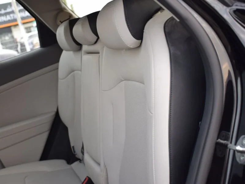 2025 Kia Sportage 1.5 Litres 4 cylinders Petrol Engine Black White SUV Full Option