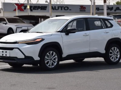 2025 Toyota Frontlander Leading 2.0 Litres 4 Cylinders Hybrid Engine White Grey SUV