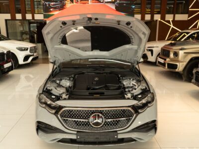 2025 Mercedes-Benz E300 2.0 Litres 4 Cylinders Petrol Engine Silver Tan Sedan