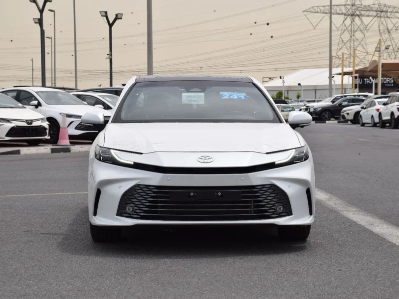 2026 Toyota Camry 2.5 Litres 4 Cylinders Hybrid Engine White Brown Sedan GCC Specs