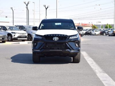 2026 Toyota Fortuner SR5 2.7 Litres 4 Cylinders Petrol Engine Black Beige SUV GCC
