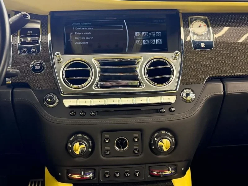 2018 Rolls-Royce Wraith 6.6L Twin-Turbocharged V12 Engine Blue Yellow Coupe GCC