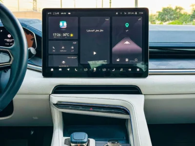 2024 Zeekr 001 Electric Vehicle Flagship AWD Black Beige Sedan 580 Km Range GCC