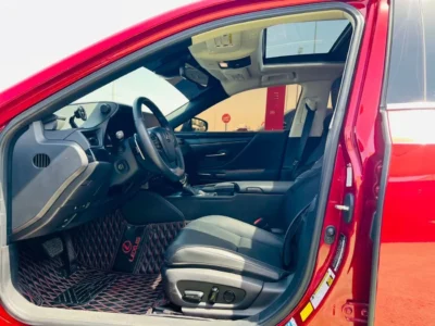 2022 Lexus ES350 3.5 Litres V6 Petrol Engine Red Black Sedan Full Options Automatic