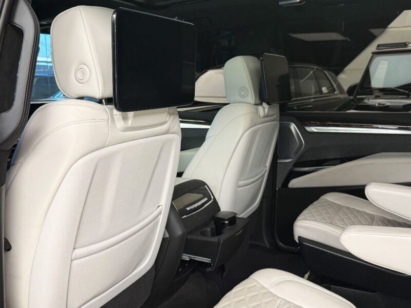 2026 Cadillac Escalade 6.2 Litres V8 Petrol Engine Black White SUV GCC Specs AWD