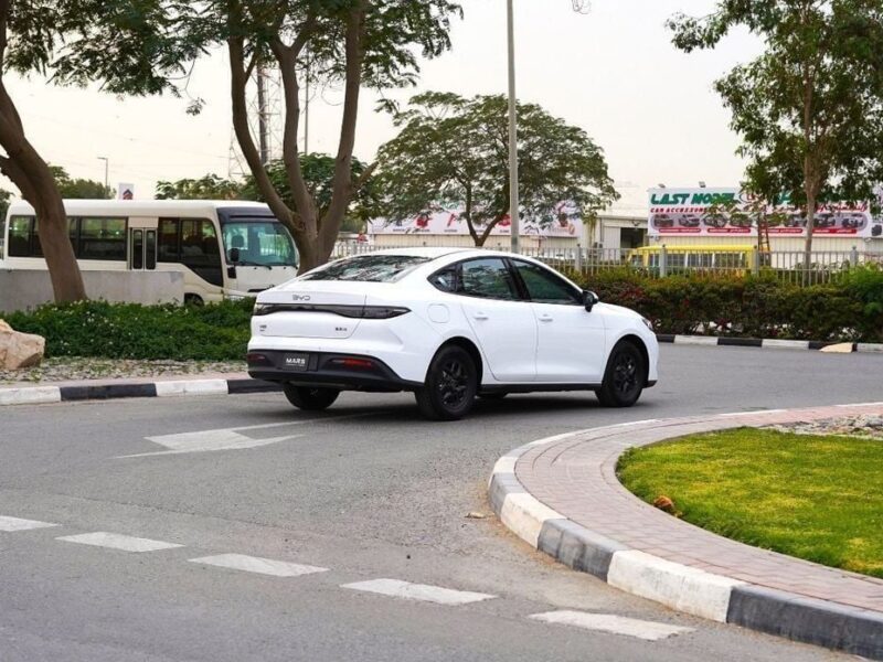2025 BYD Seal 05 DM-i 1.5L 4 Cylinders Plug-In Hybrid Engine White Sedan FWD