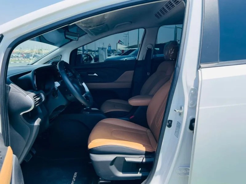 2025 HYUNDAI STARGAZER Smartstream G1.5L AT V4 Engine White Brown Van Full Options