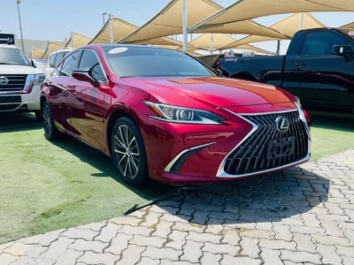 2022 Lexus ES350 3.5 Litres V6 Petrol Engine Red Black Sedan Full Options Automatic