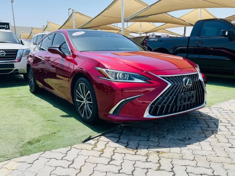 2022 Lexus ES350 3.5 Litres V6 Petrol Engine Red Black Sedan Full Options Automatic