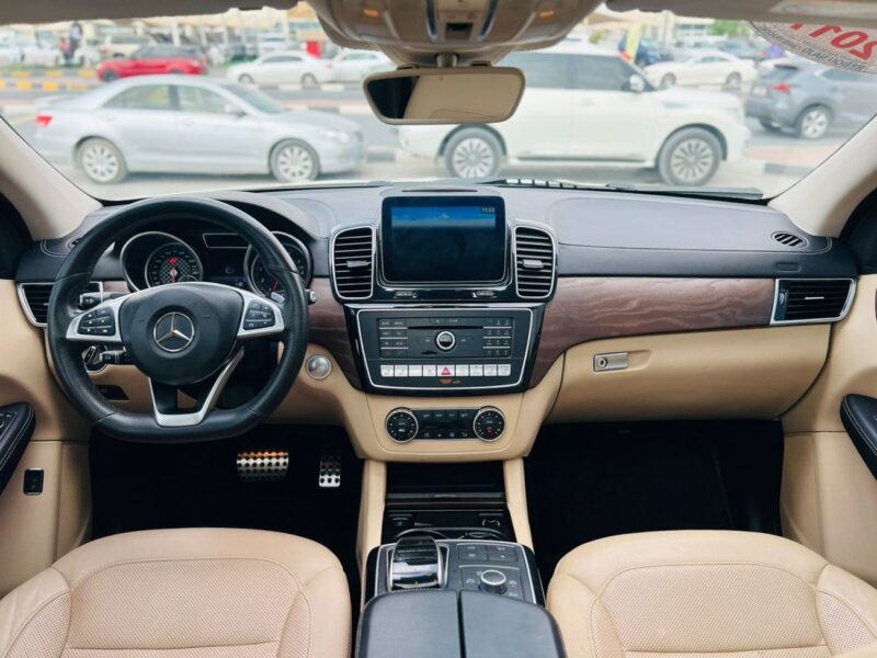 2017 Mercedes-Benz GLE 43 AMG 3.0 Litres V6 Petrol Engine White Beige SUV GCC Specs