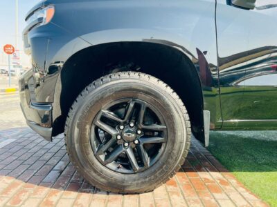 2022 CHEVROLET SILVERADO 5.3 Litres V8 Petrol Engine Black Grey Pickup Truck GCC