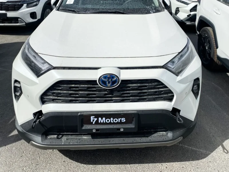 2025 Toyota RAV 4 2.5 Litres inline-4 Hybrid Engine White Grey SUV Full Option