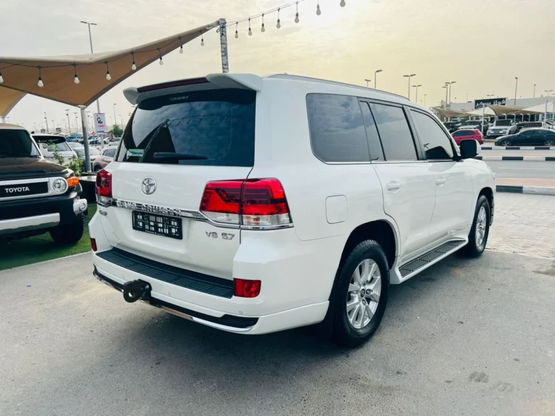 2021 TOYOTA LAND CRUISER GXR 5.7 Litres V8 Petrol Engine White Beige SUV Full Option